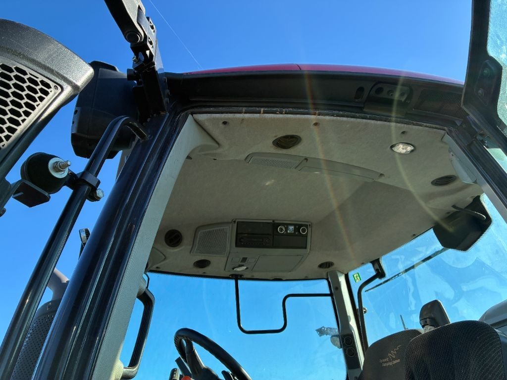 Tracteur chargeur VALTRA N 134 DIRECT - photo slide 8