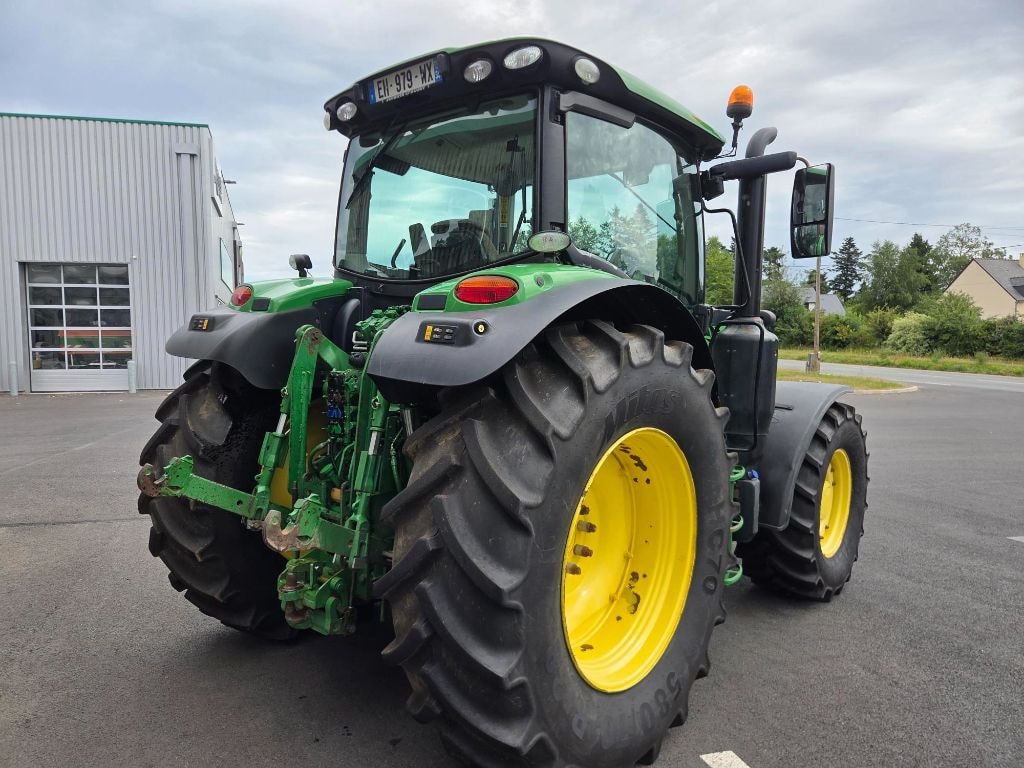 Tracteur chargeur JOHN DEERE 6145R - photo slide 10