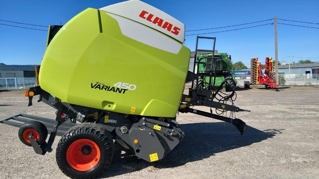 Presse balles rondes CLAAS varaint 450 - photo slide 2