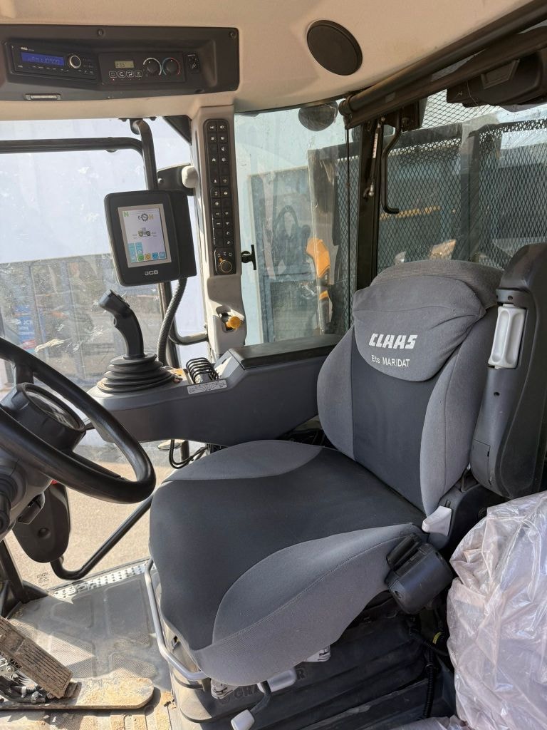 Tracteur JCB FASTRAC 4220 - photo slide 8