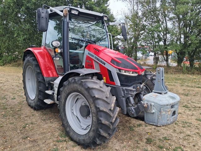Tracteur MASSEY FERGUSON 5S 125 - photo slide 3