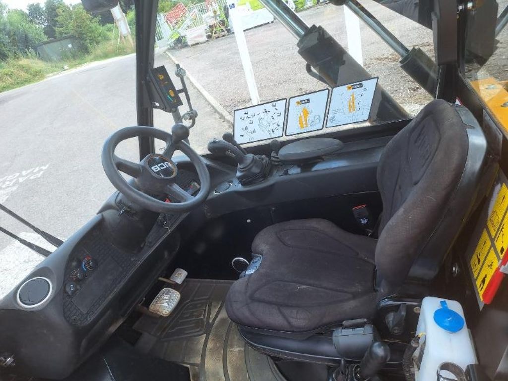 Telescopique JCB COMPACT 520-40 - photo slide 6