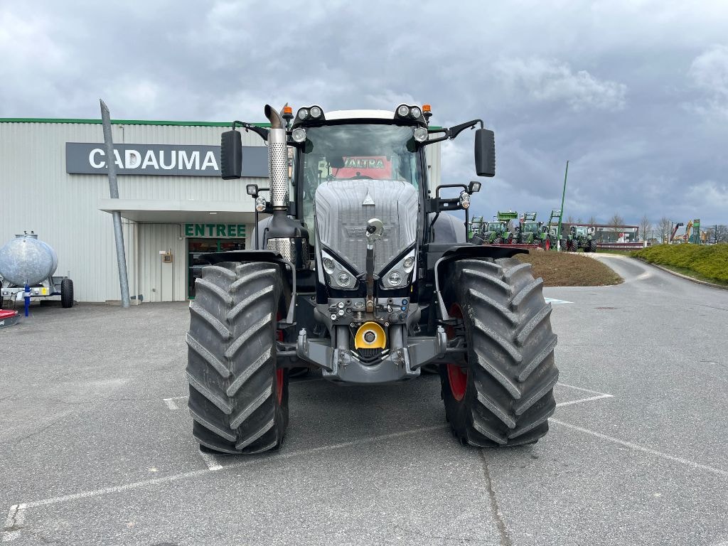 Tracteur FENDT 824 VARIO PROFI + - photo slide 2