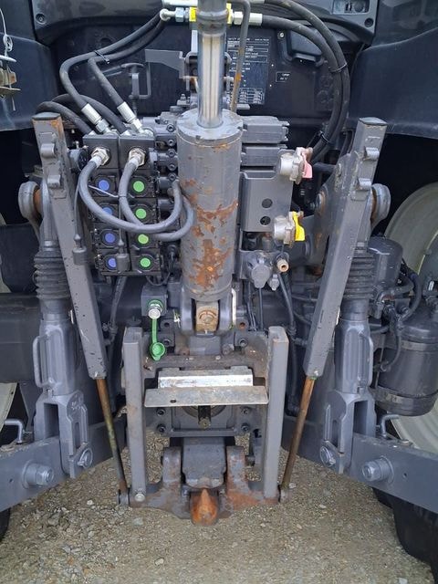 Tracteur VALTRA T174ED - photo slide 10