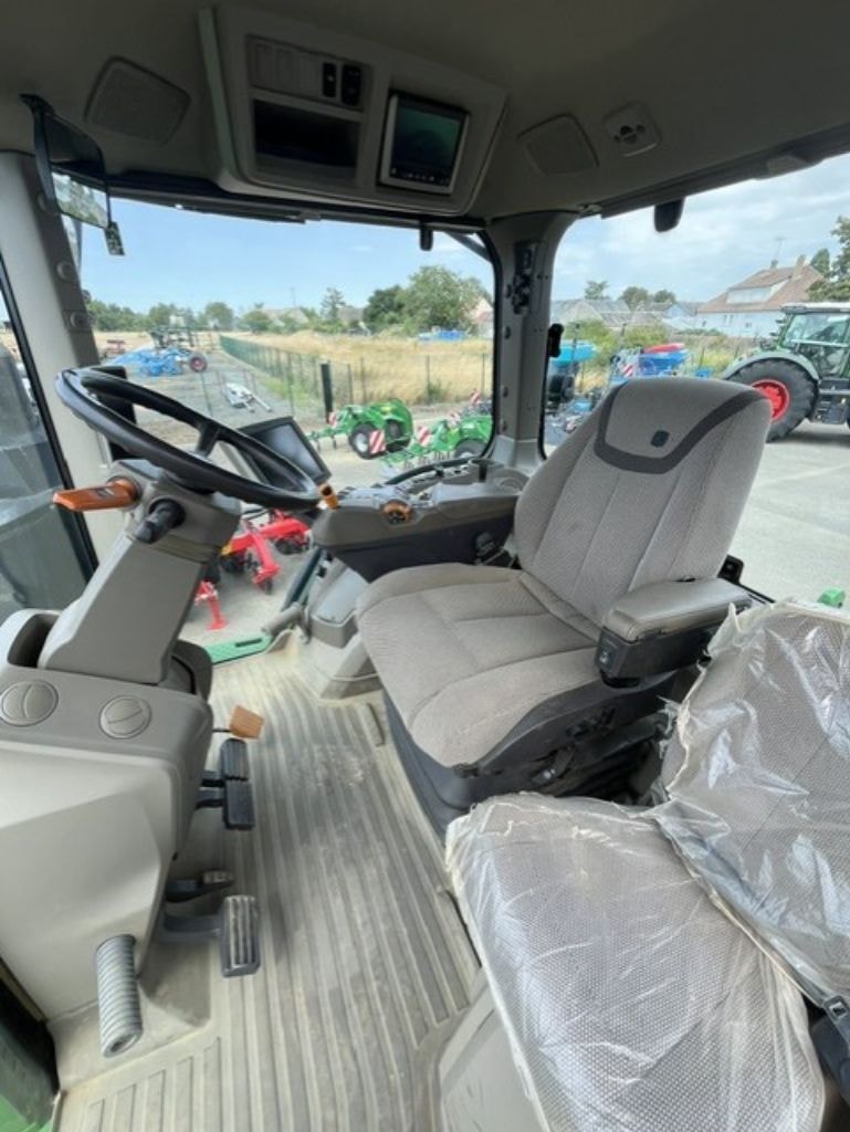 Tracteur JOHN DEERE 7R250 Gen2 - photo slide 5