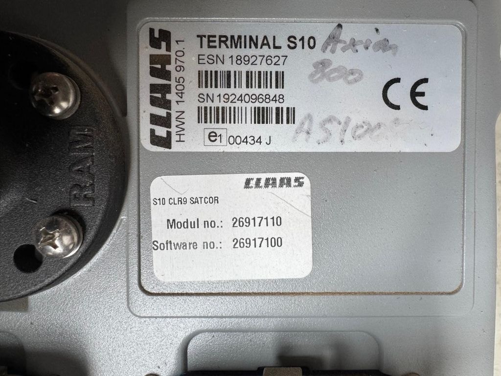 Divers Claas S10 - photo slide 1
