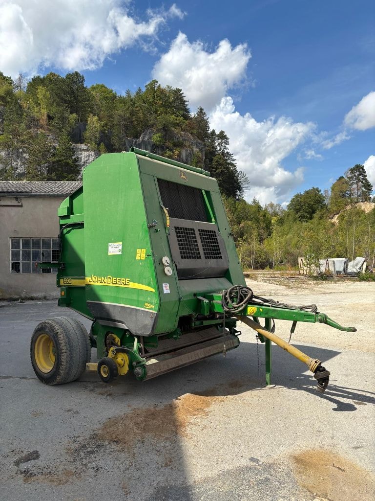 Presse balles rondes JOHN DEERE 592 Hi Flow  - photo slide 2