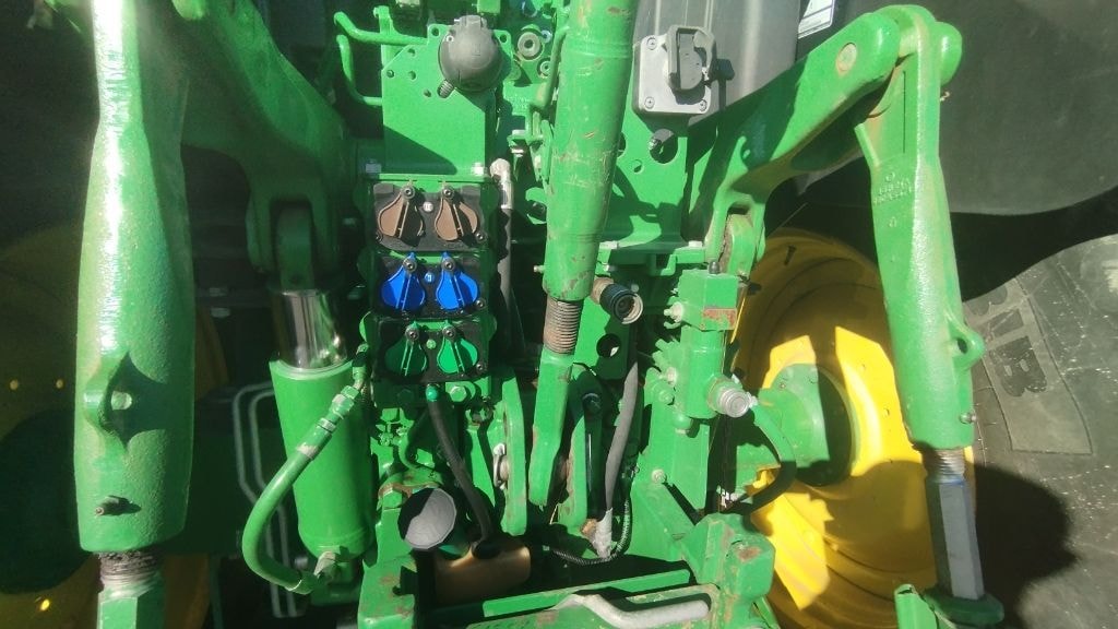Tracteur JOHN DEERE 6145R - photo slide 21