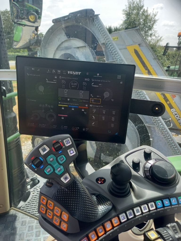 Tracteur FENDT 720 VARIO POWER - photo slide 11