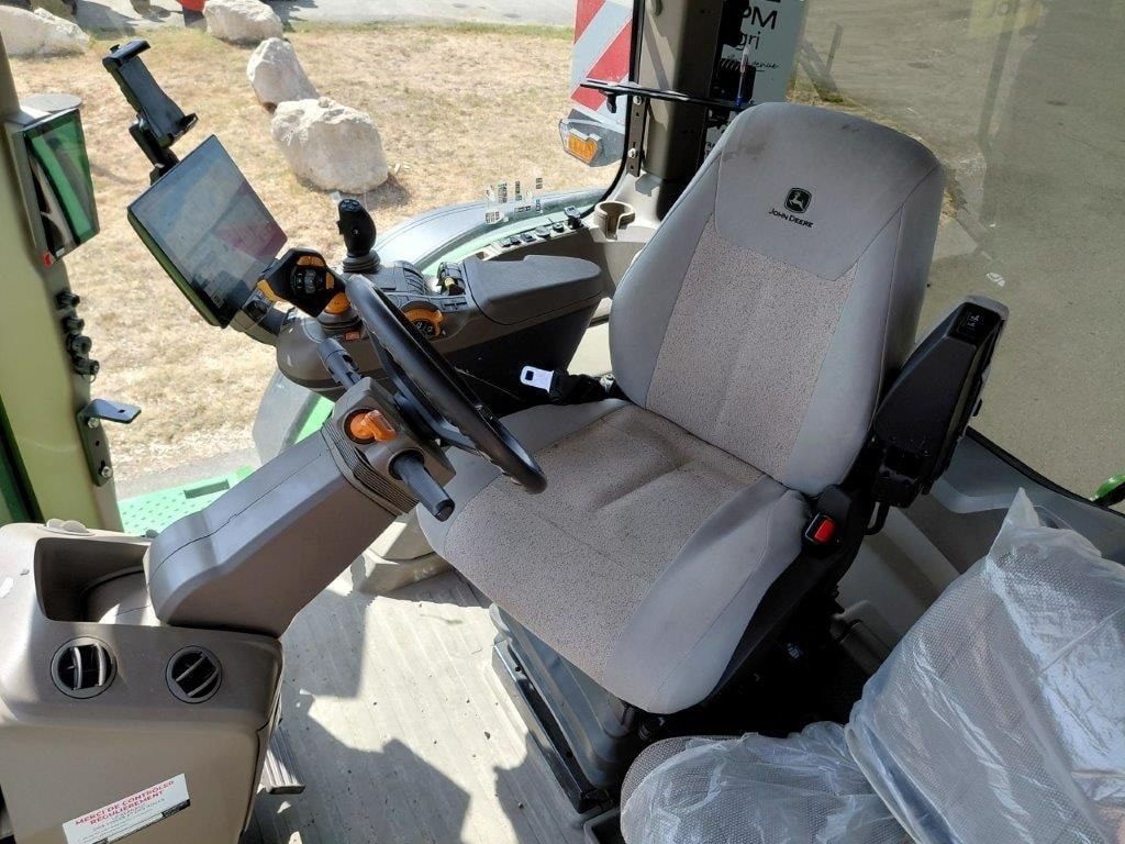 Tracteur JOHN DEERE 7R330 - photo slide 5