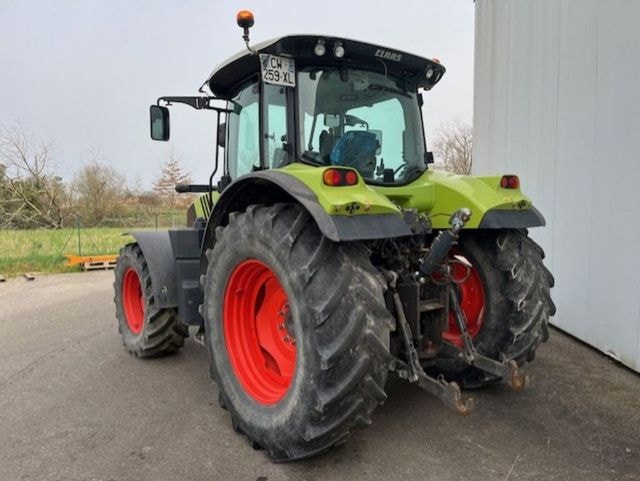 Tracteur CLAAS Arion 620 cis - photo slide 3