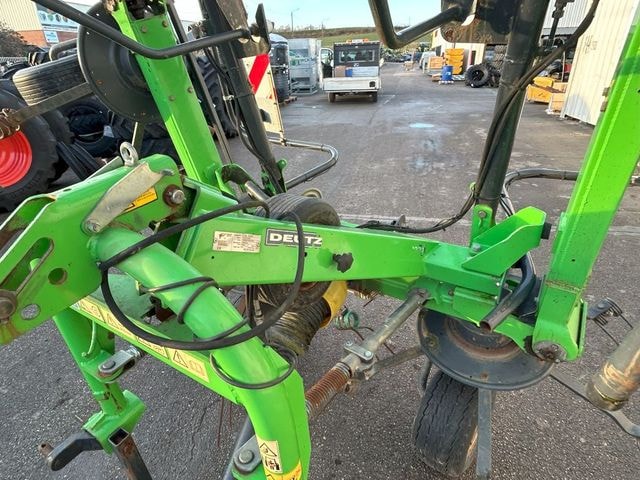 Faneuse DEUTZ FAHR CONDIMASTER 9021 - photo slide 10