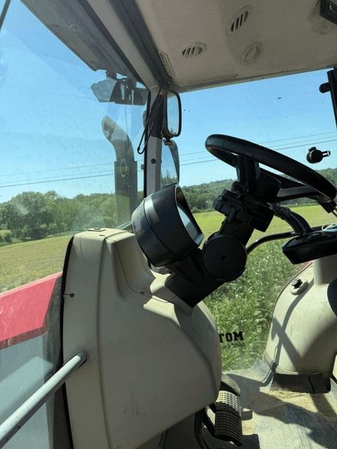 Tracteur MASSEY FERGUSON 5S 125 - photo slide 16