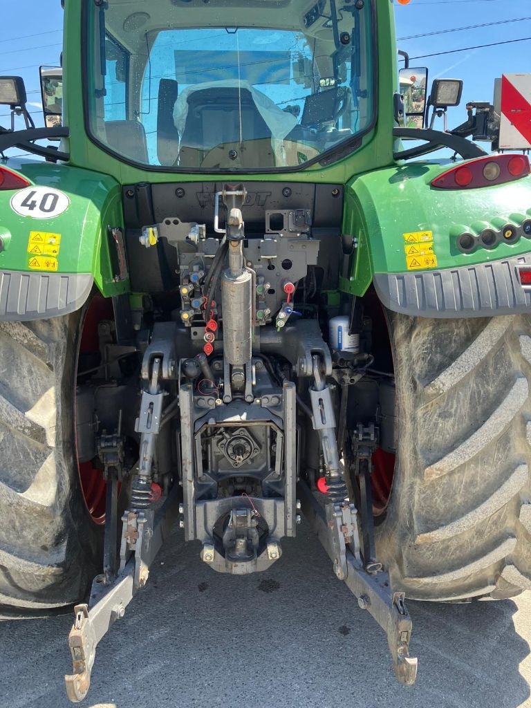Tracteur FENDT 722 VARIO PROFI + - photo slide 9