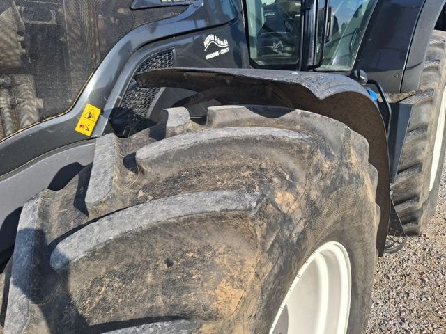 Tracteur VALTRA S274 - photo slide 14