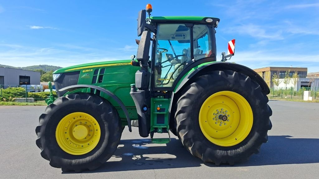 Tracteur JOHN DEERE 6250R - photo slide 3