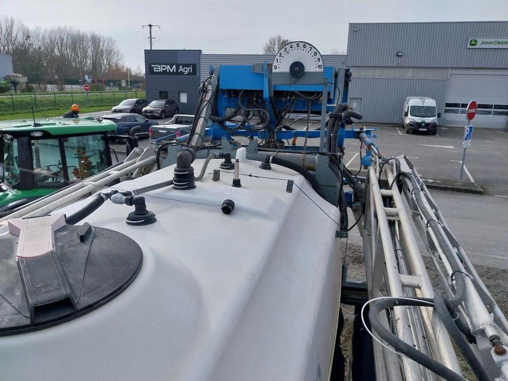 Pulverisateur automoteur EVRARD Alpha Plus Easy drive 3500 - photo slide 7