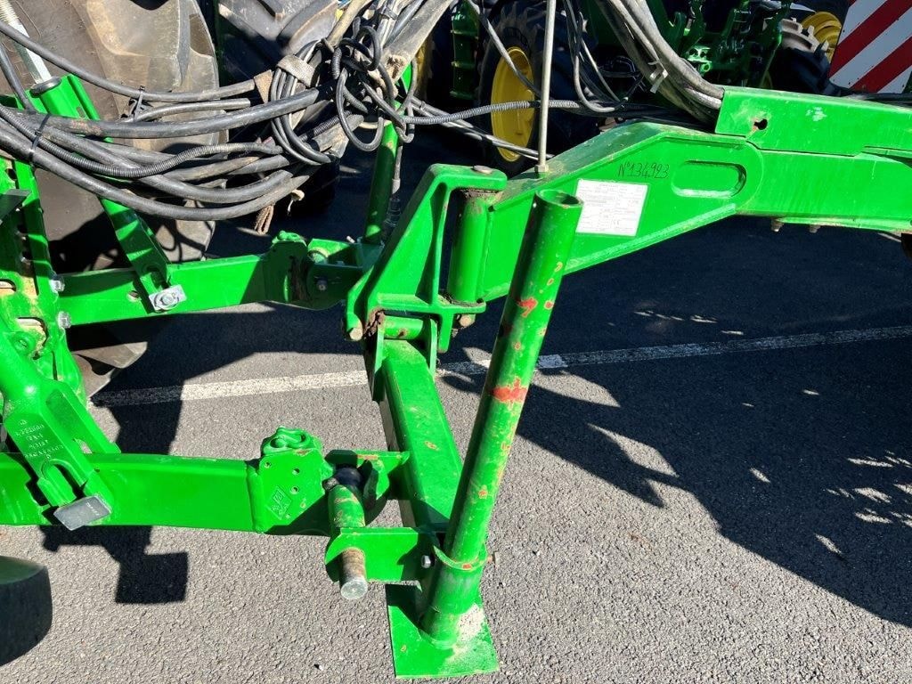 Semoir simplifié JOHN DEERE 750A - photo slide 8