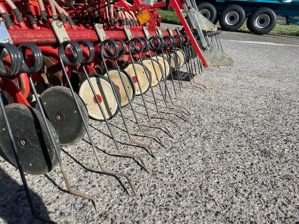 Combine de Semis KUHN HR404HD - photo slide 14