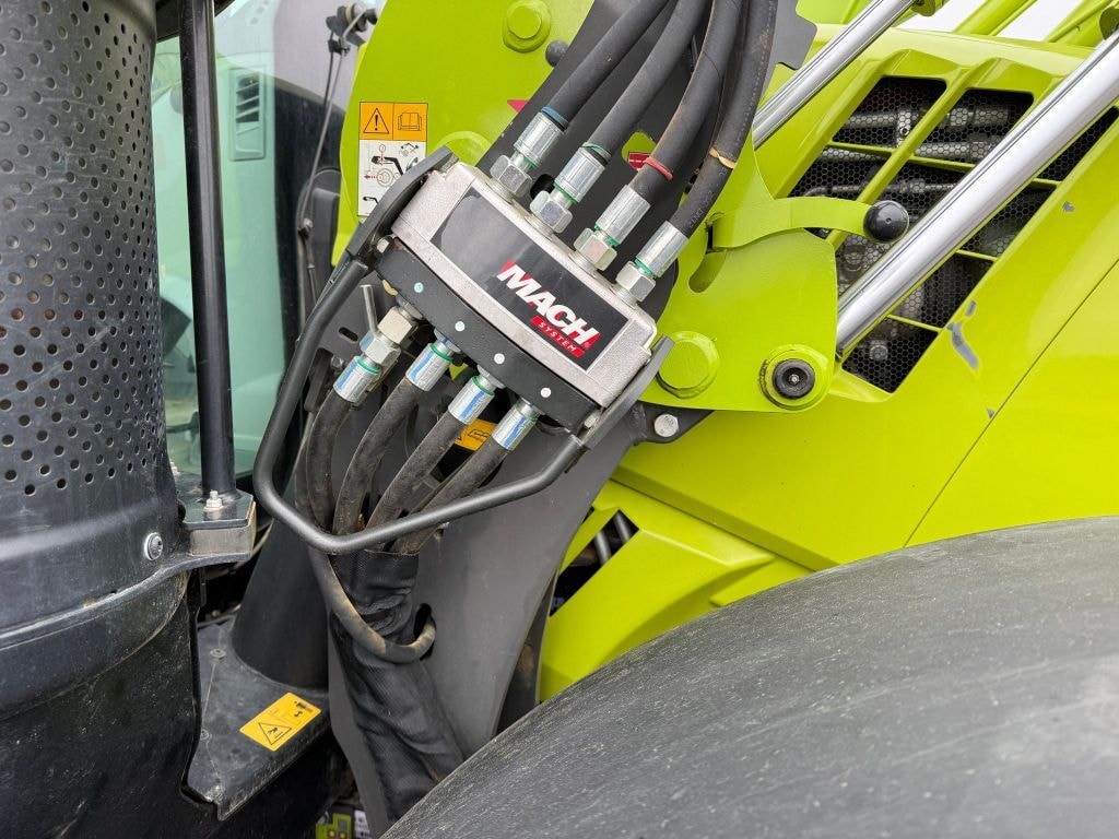 Tracteur CLAAS ARION 530 HEXASHIFT - - photo slide 11