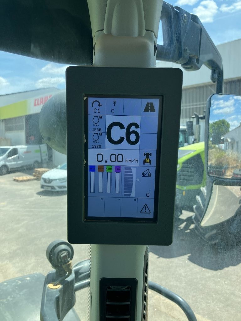 Tracteur CLAAS ARION 630 - photo slide 15