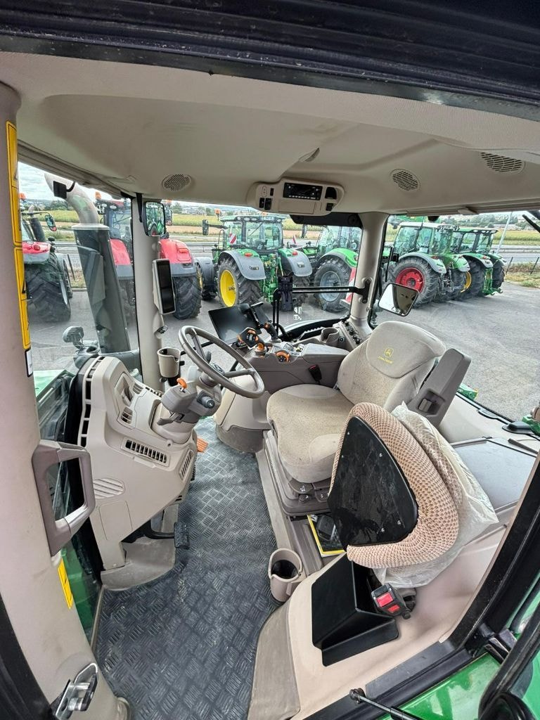 Tracteur JOHN DEERE 6R155 - photo slide 13