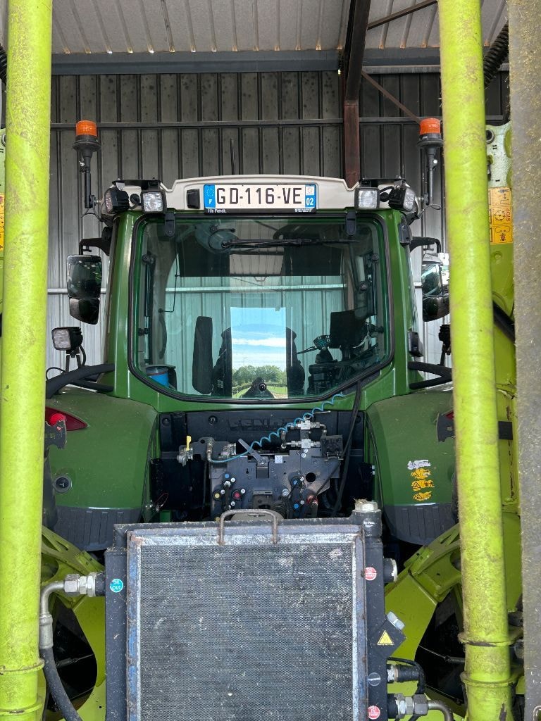 Tracteur FENDT 724 VARIO POWER + - photo slide 22