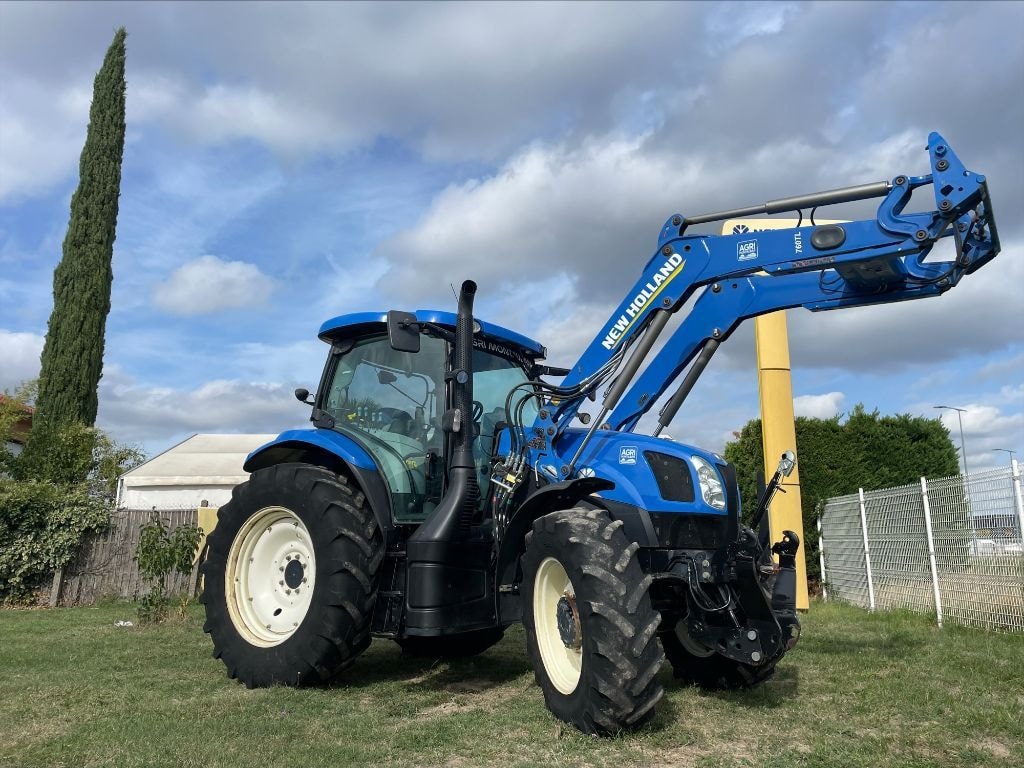 Tracteur chargeur NEW HOLLAND T6.155 - photo slide 1