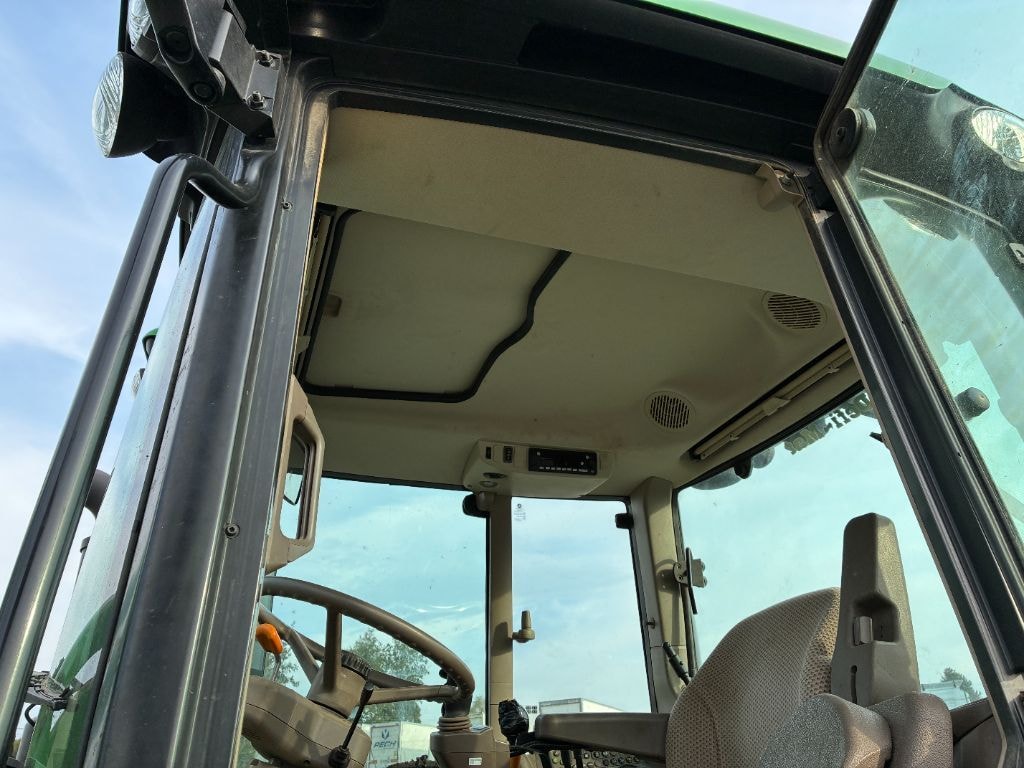 Tracteur chargeur JOHN DEERE 6100 M AUTOQUAD - photo slide 8