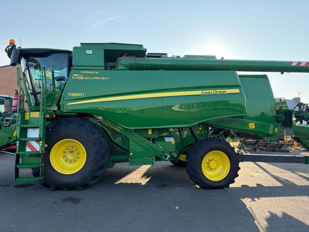 Moissonneuse JOHN DEERE T660 HM - photo slide 5