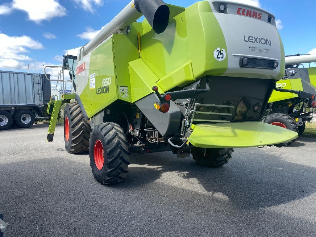 Moissonneuse CLAAS LEXION 650 4RM - photo slide 5