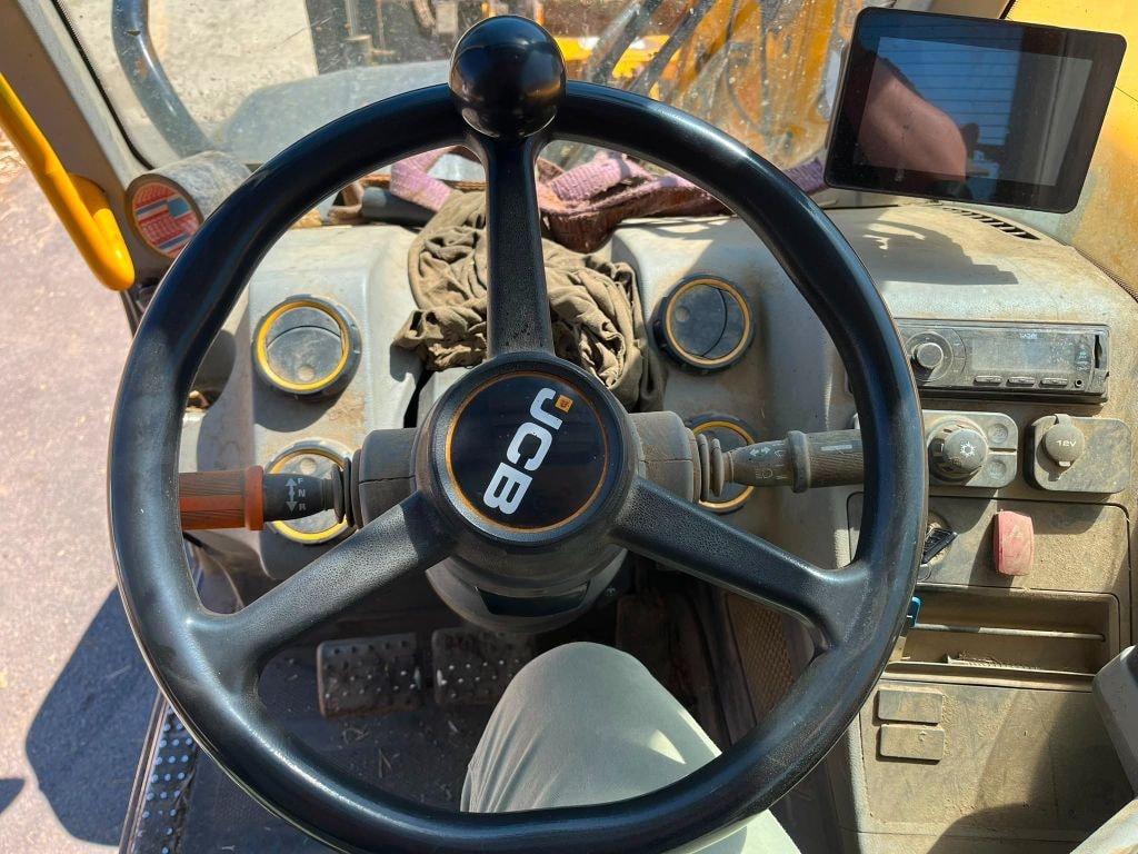 Telescopique JCB 532-60 AGRI TL4 - photo slide 10