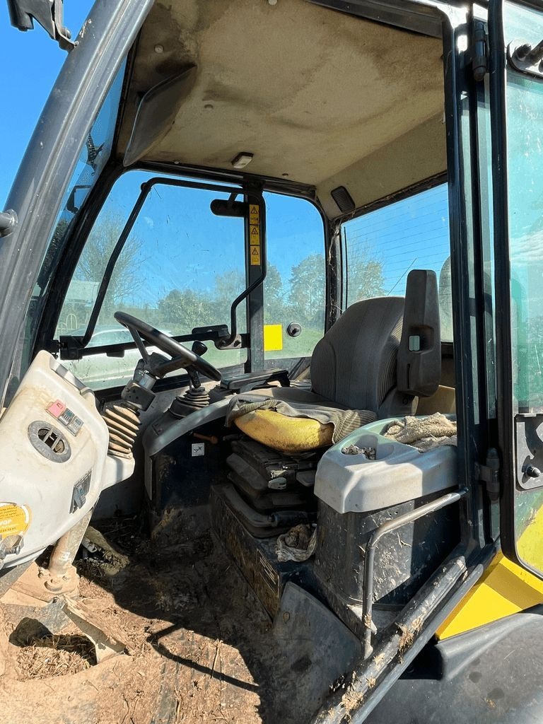 Chargeuse sur pneus KOMATSU WA70-5 - photo slide 6