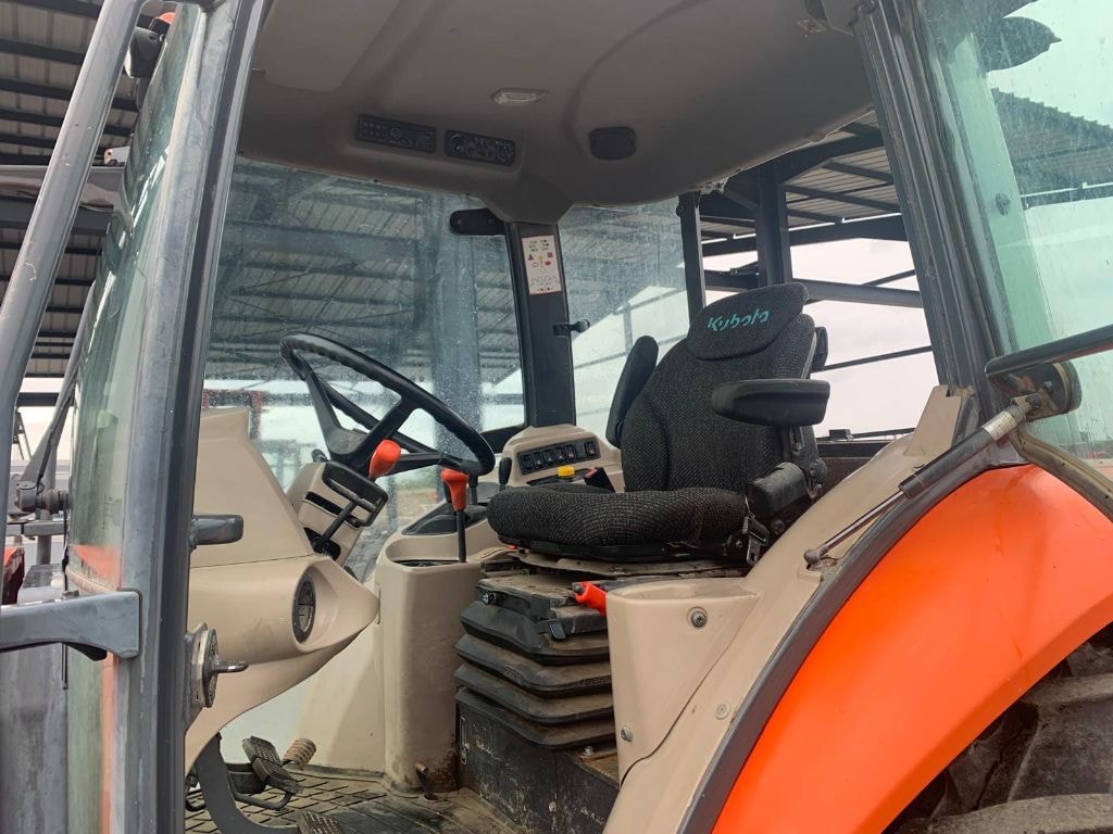 Tracteur KUBOTA M7060 - photo slide 25