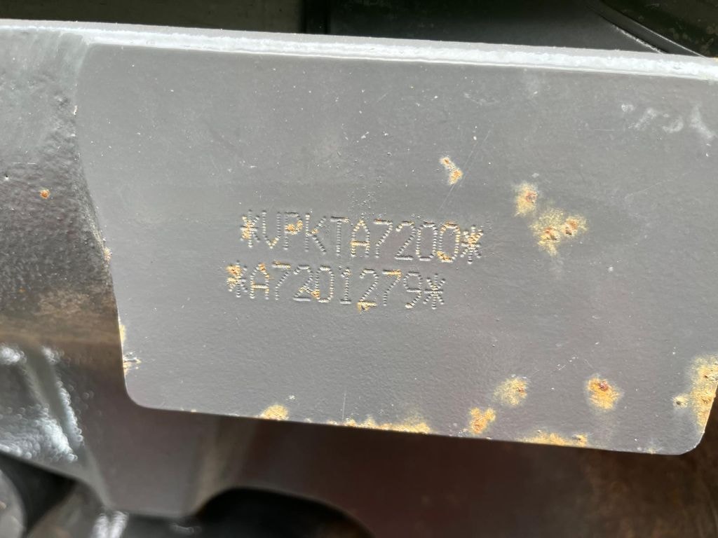 Tracteur CLAAS Arion 420  - photo slide 16