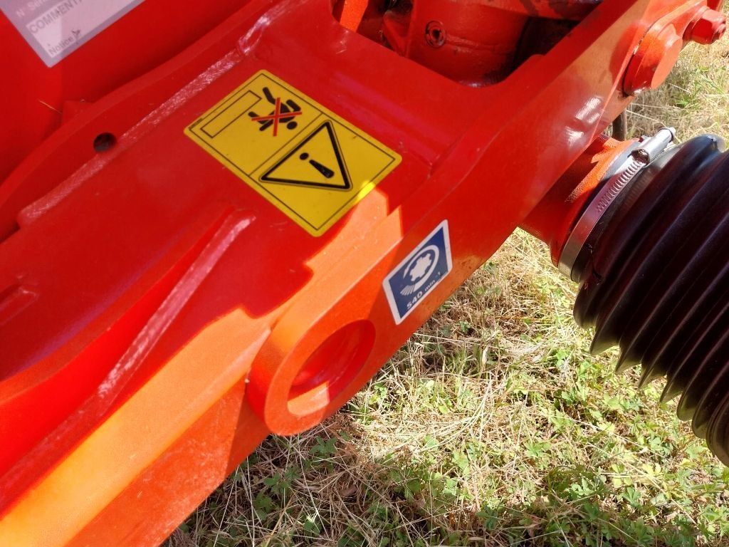 Faucheuse KUHN GMD 310-FF - photo slide 6