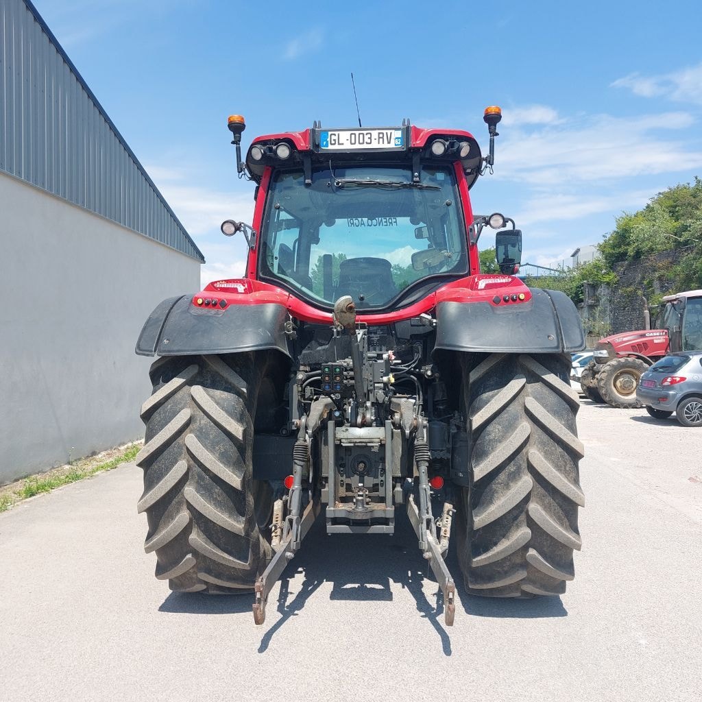 Tracteur chargeur VALTRA N135 - photo slide 7
