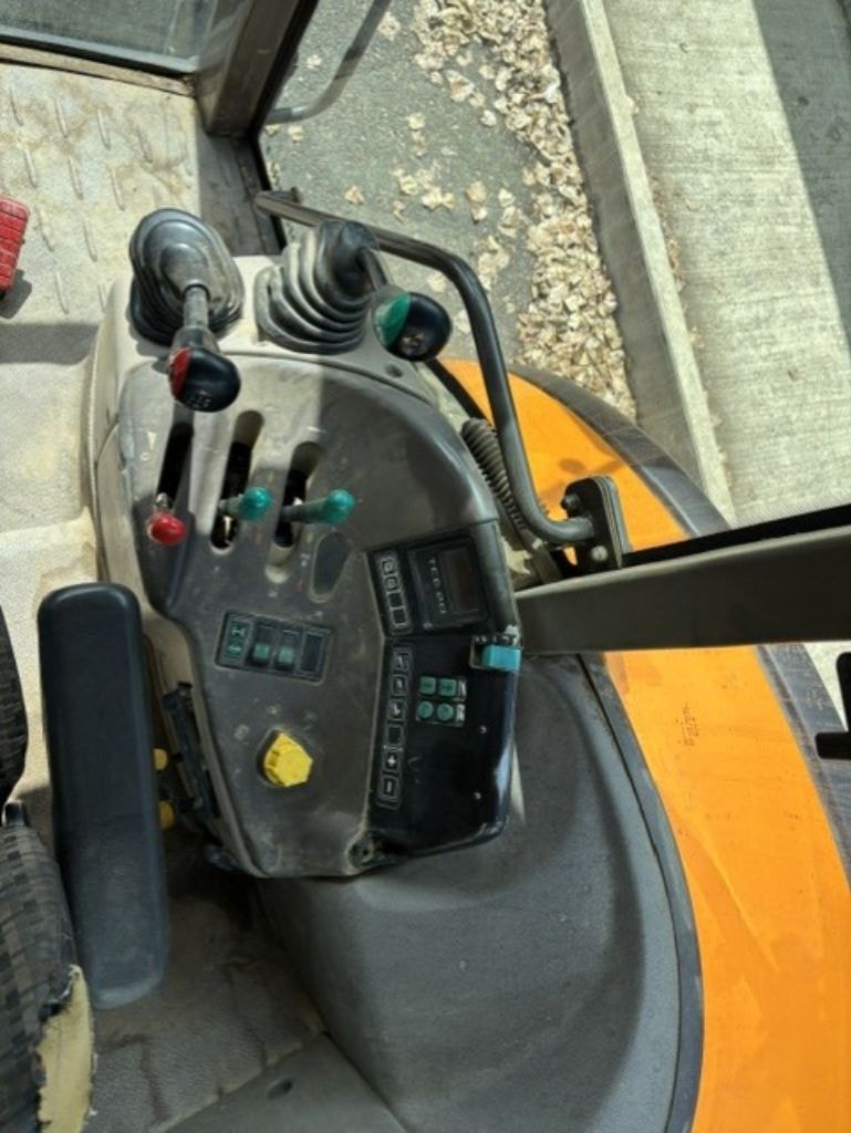 Tracteur RENAULT ARES 640 RZ - photo slide 6