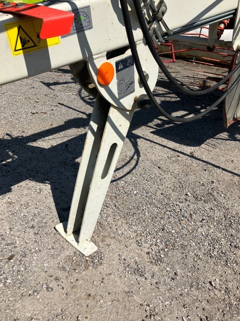 Andaineur CLAAS LINER 2900 - photo slide 18