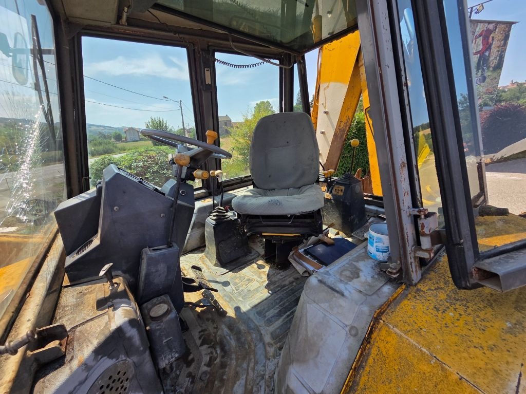 Divers JCB 3CX - photo slide 9