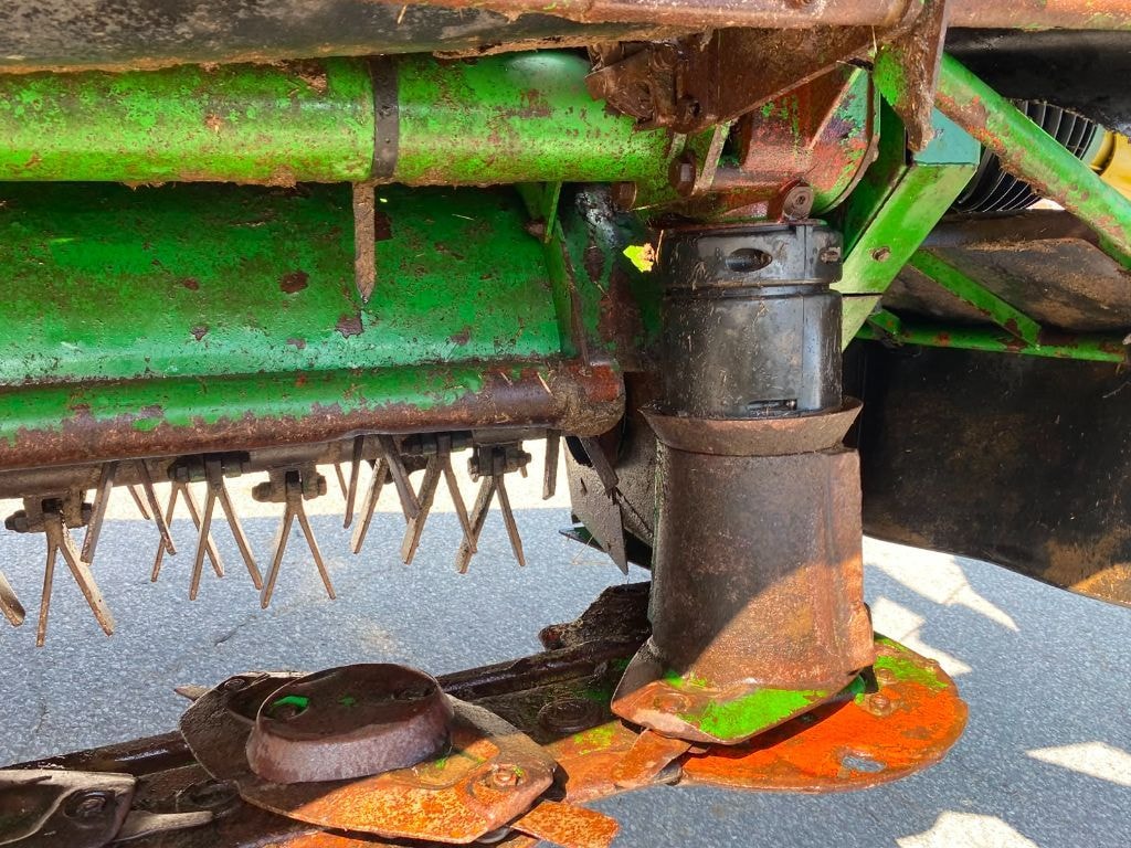 Faucheuse conditionneuse JOHN DEERE 328A - photo slide 7