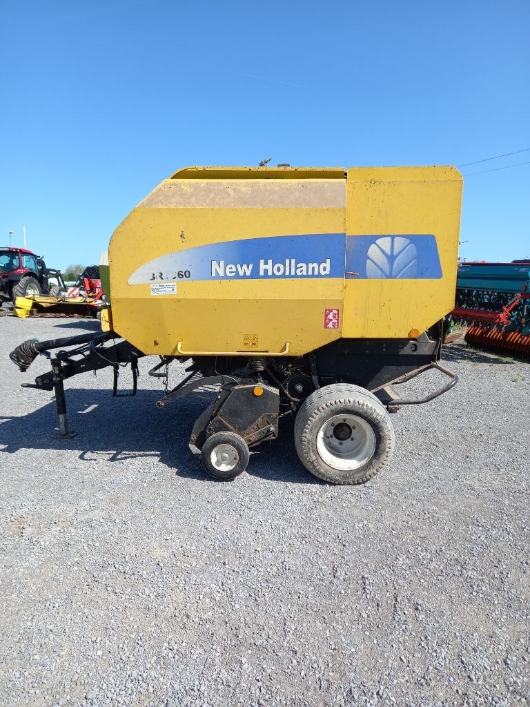 Presse balles rondes NEW HOLLAND BR 7060 - photo slide 8