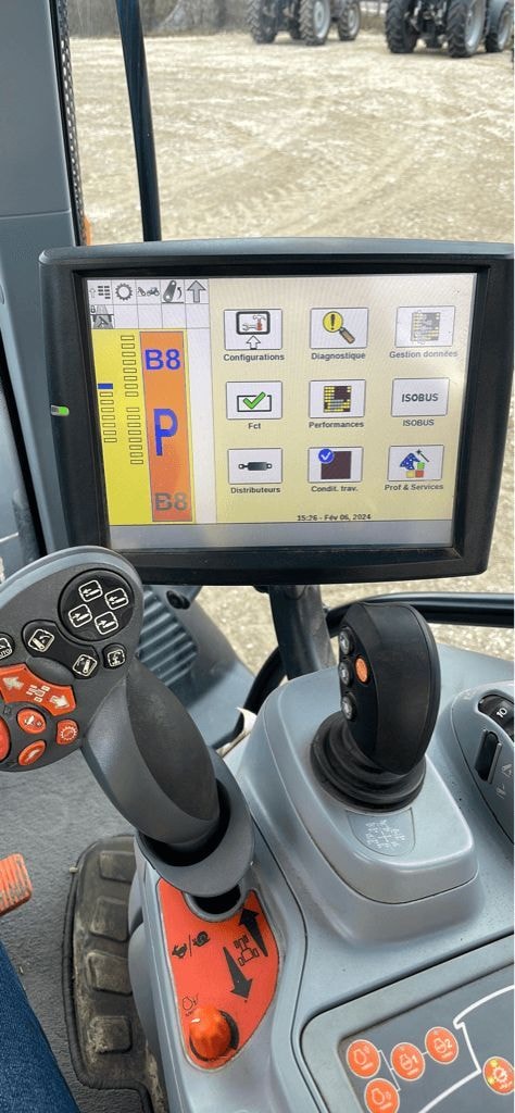 Tracteur NEW HOLLAND T6.160 - photo slide 8