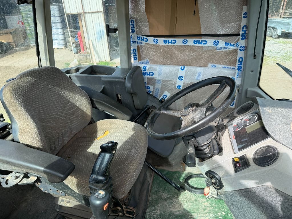 Tracteur chargeur CLAAS ARION 610 C - photo slide 8
