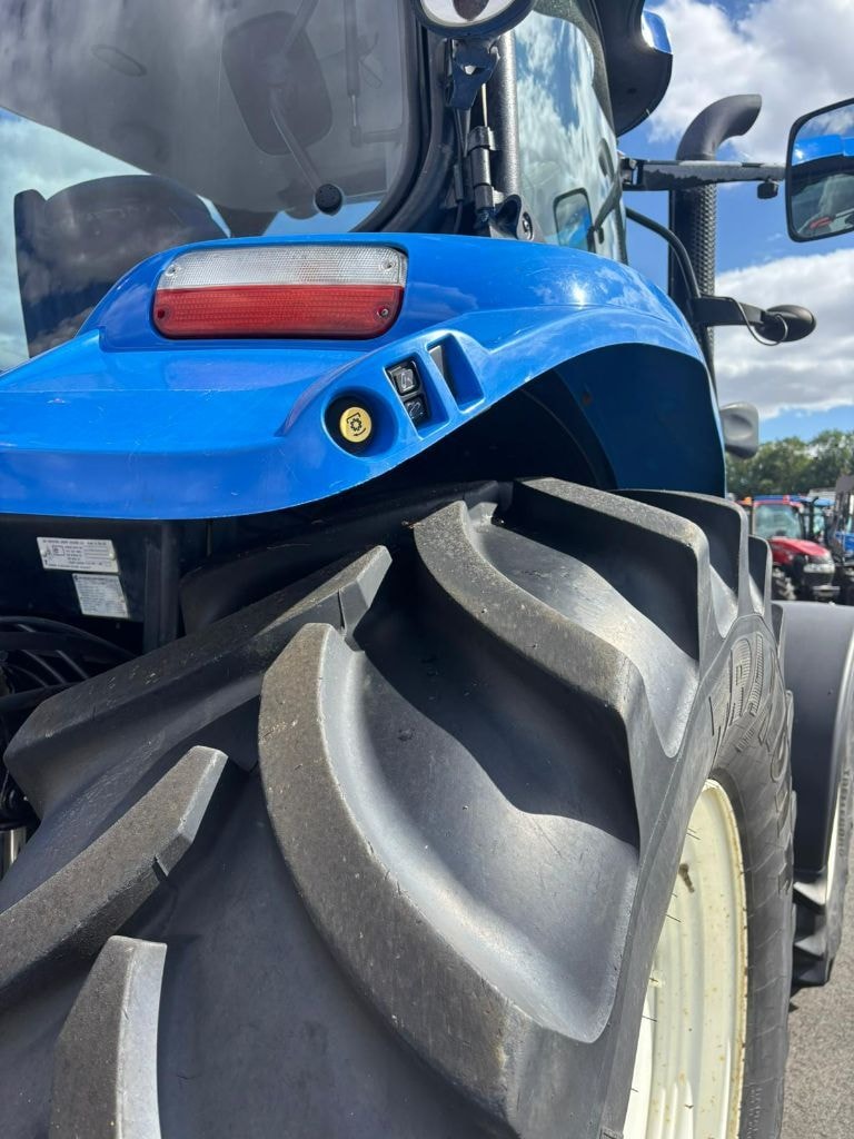 Tracteur NEW HOLLAND T6.155 - photo slide 8