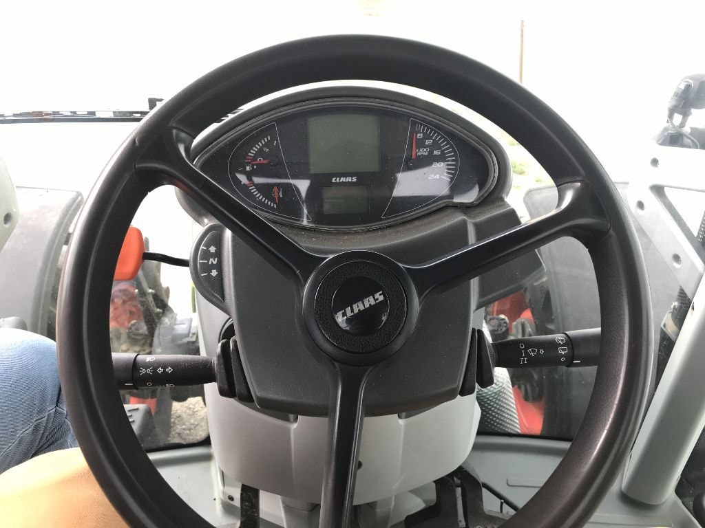 Tracteur CLAAS 530 CMATIC CEBIS - photo slide 16