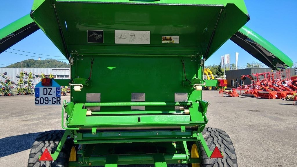 Presse balles rondes JOHN DEERE 864 Rotor Flow - photo slide 9