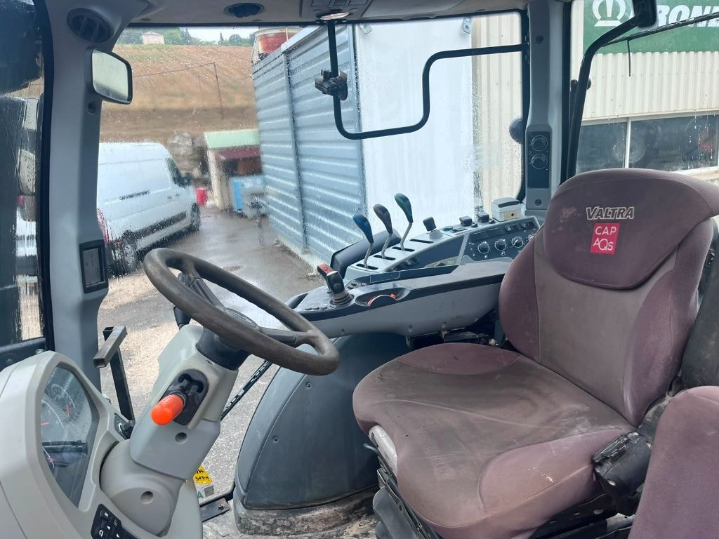 Tracteur VALTRA N 104 HITECH5 - photo slide 11