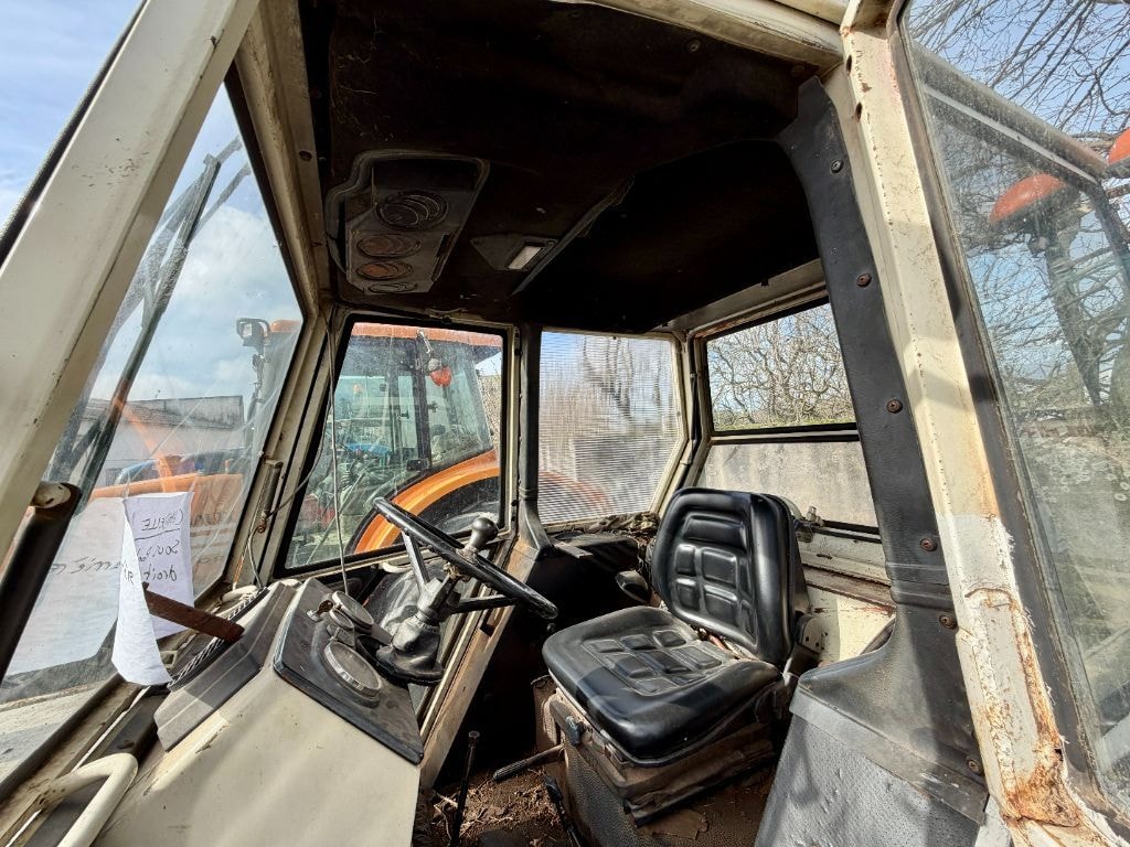 Tracteur LAMBORGHINI 854 - photo slide 10