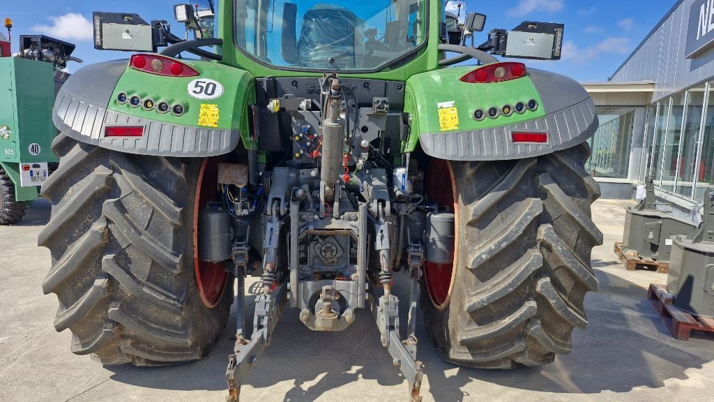 Tracteur FENDT 718 VARIO POWER + - photo slide 6